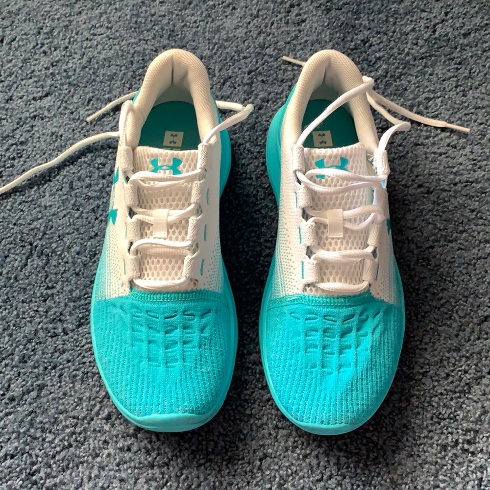 Under Armour Women's Remix 2.0 Sneaker